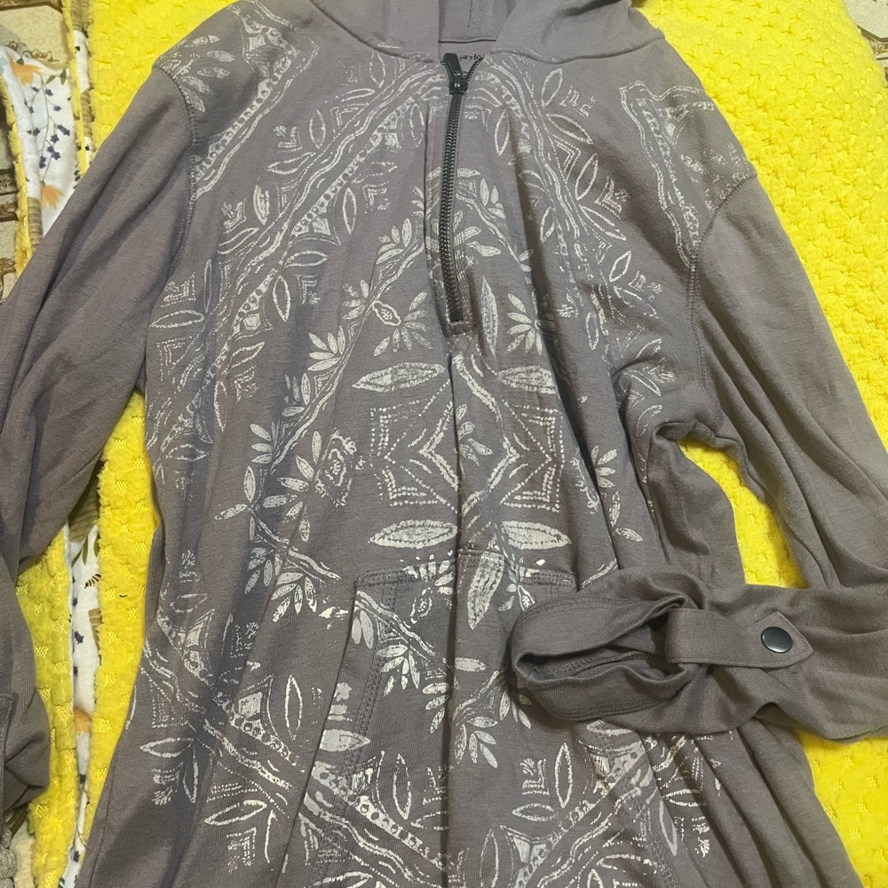 Style & Co. Gray Jacket with White Design